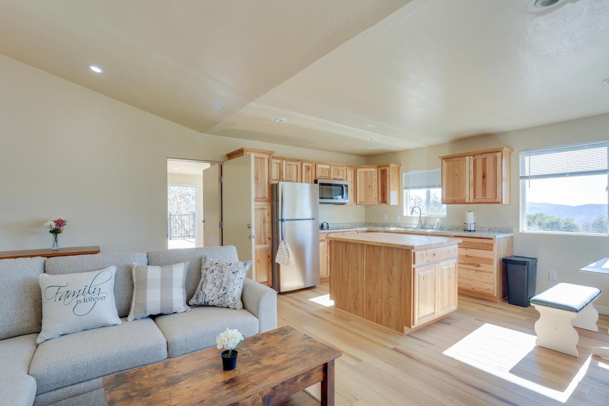 Vakantiehuis Comfy Duplex Near Hiking And Sightseeing! Oakhurst